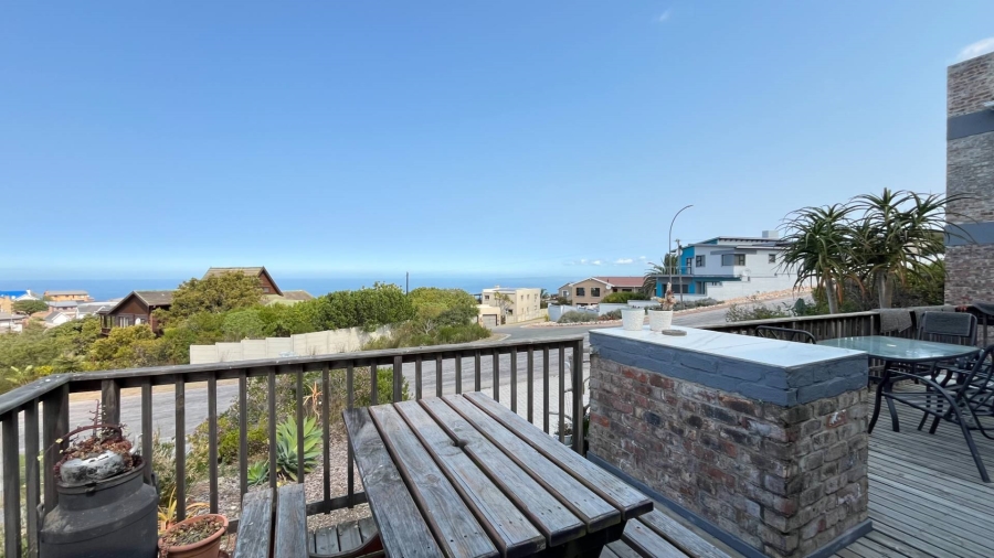 5 Bedroom Property for Sale in Dana Bay Western Cape
